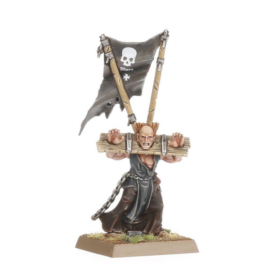 Plastové miniatury Flagellantů v bojových pózách se zbraněmi