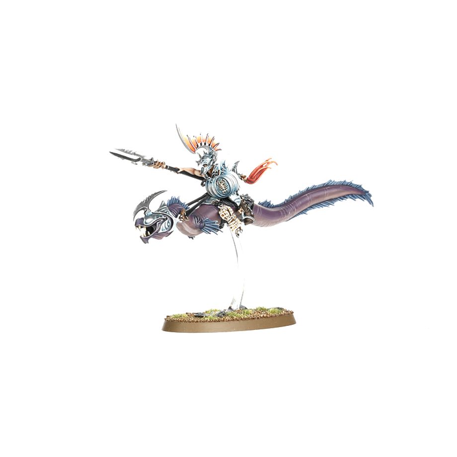 Detail Akhelian Morrsarr Guard s volt-spears a galv-shields