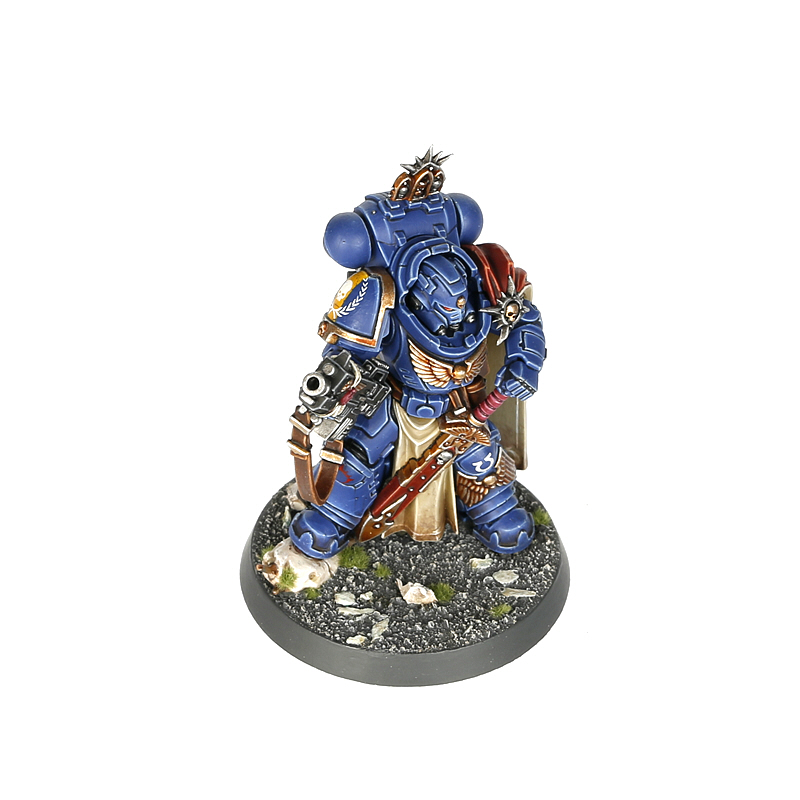 Captain in Gravis Armour miniature close-up